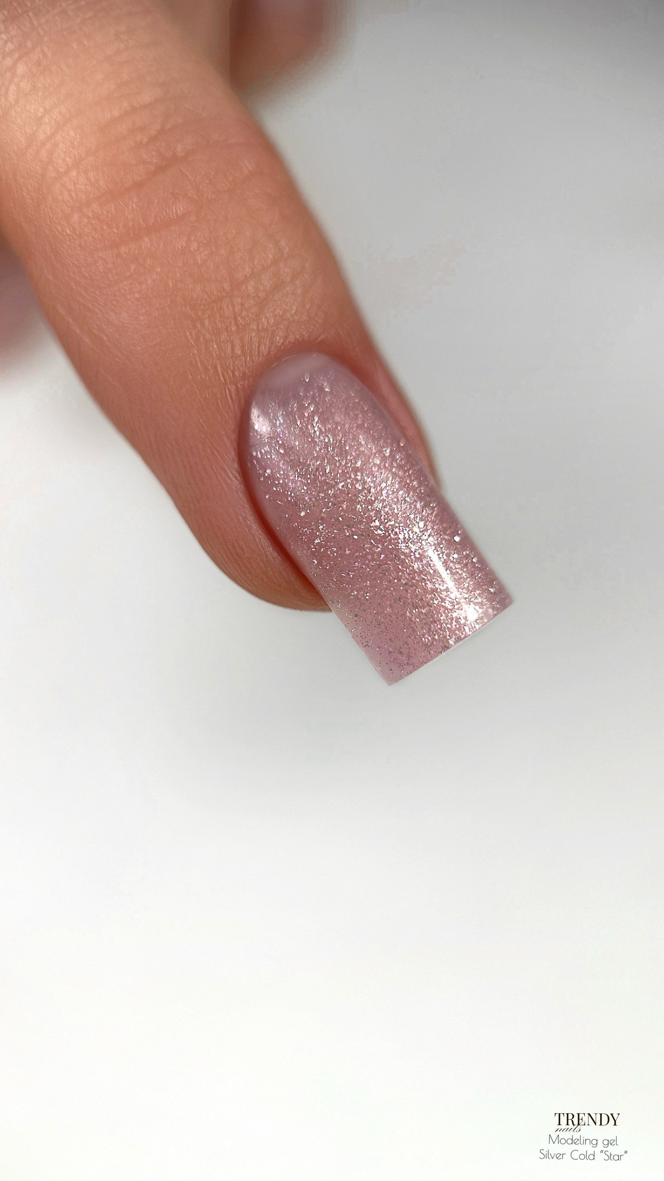 Gel auto-livellante Balletti Collection "Saute" di Trendy Nails (15/30ml)