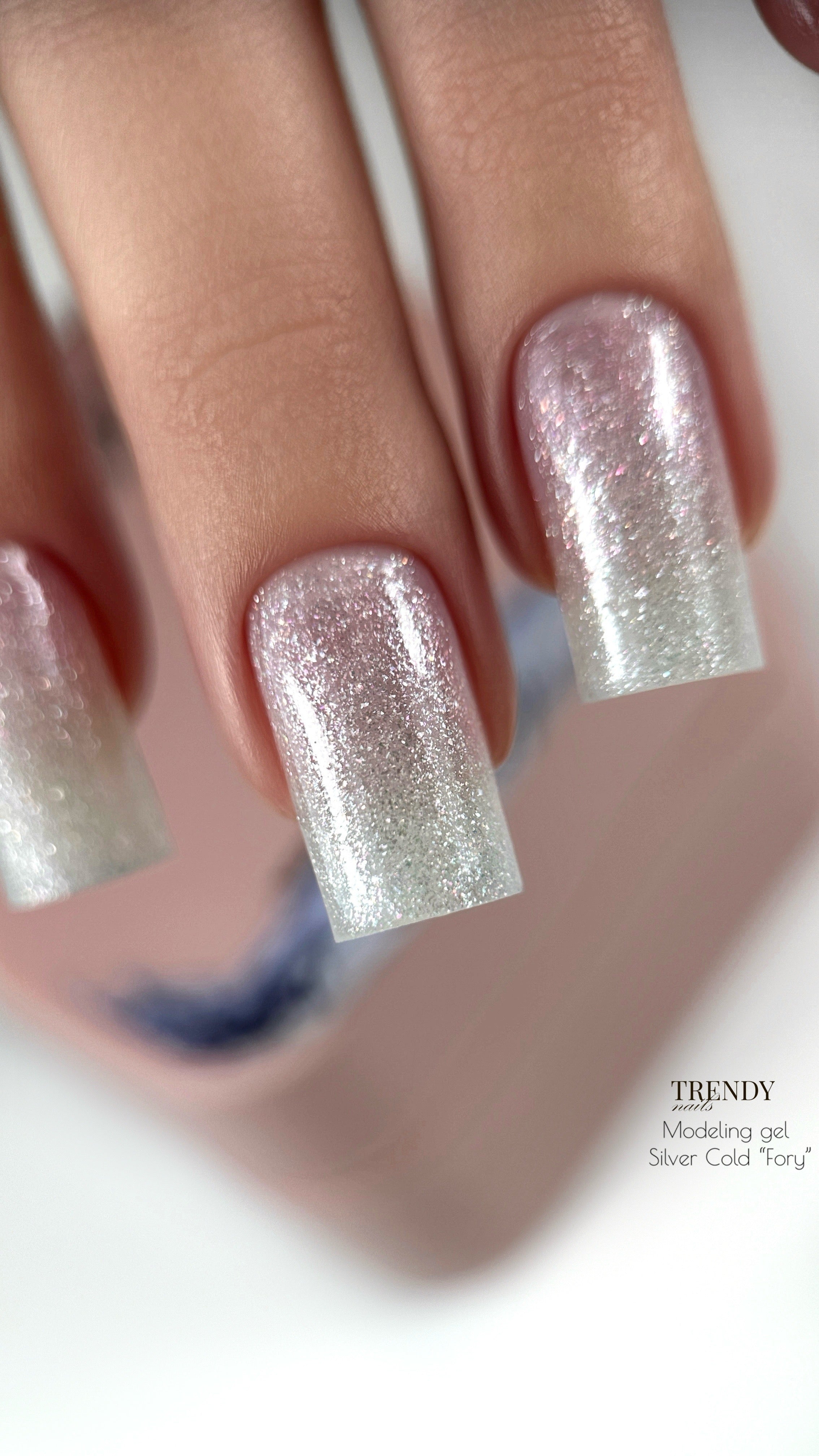 Gel auto-livellante Balletti Collection "Saute" di Trendy Nails (15/30ml)