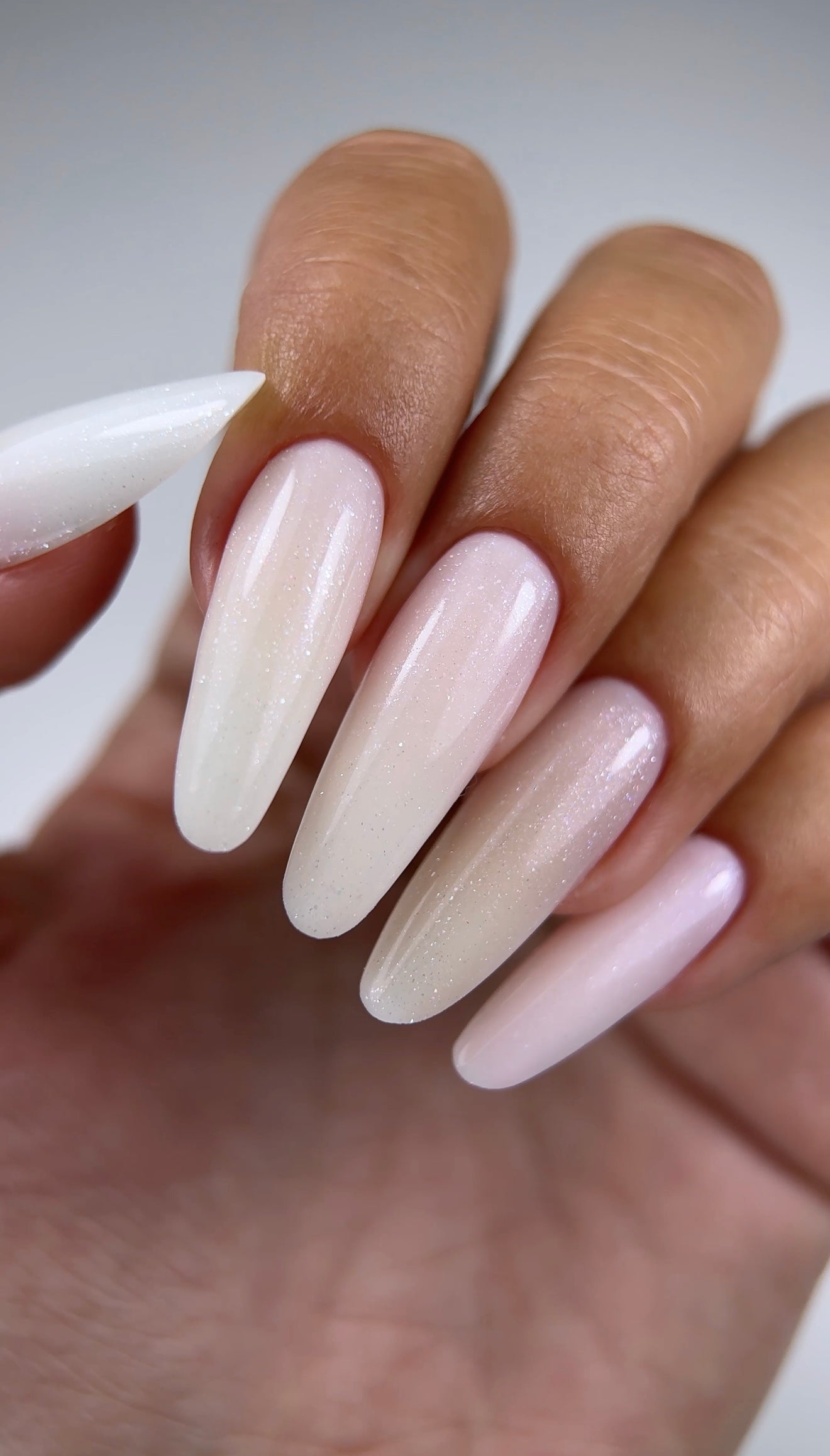 Color Base "Frost" von Trendy Nails (15ml) (TPO/HEMA-free)