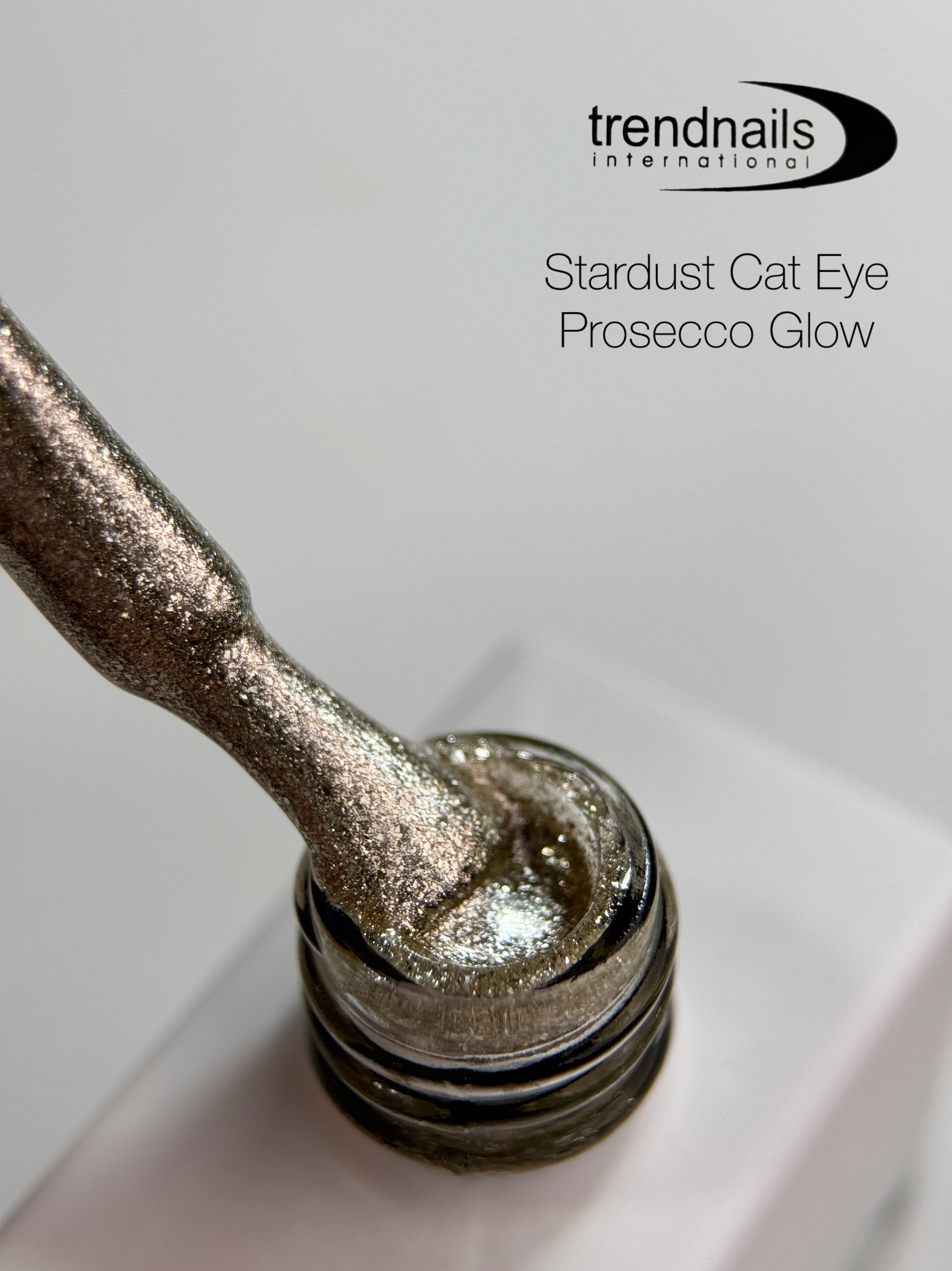 Stardust Cat Eye Gel Polish PROSECCO GLOW 12ml von Trendnails