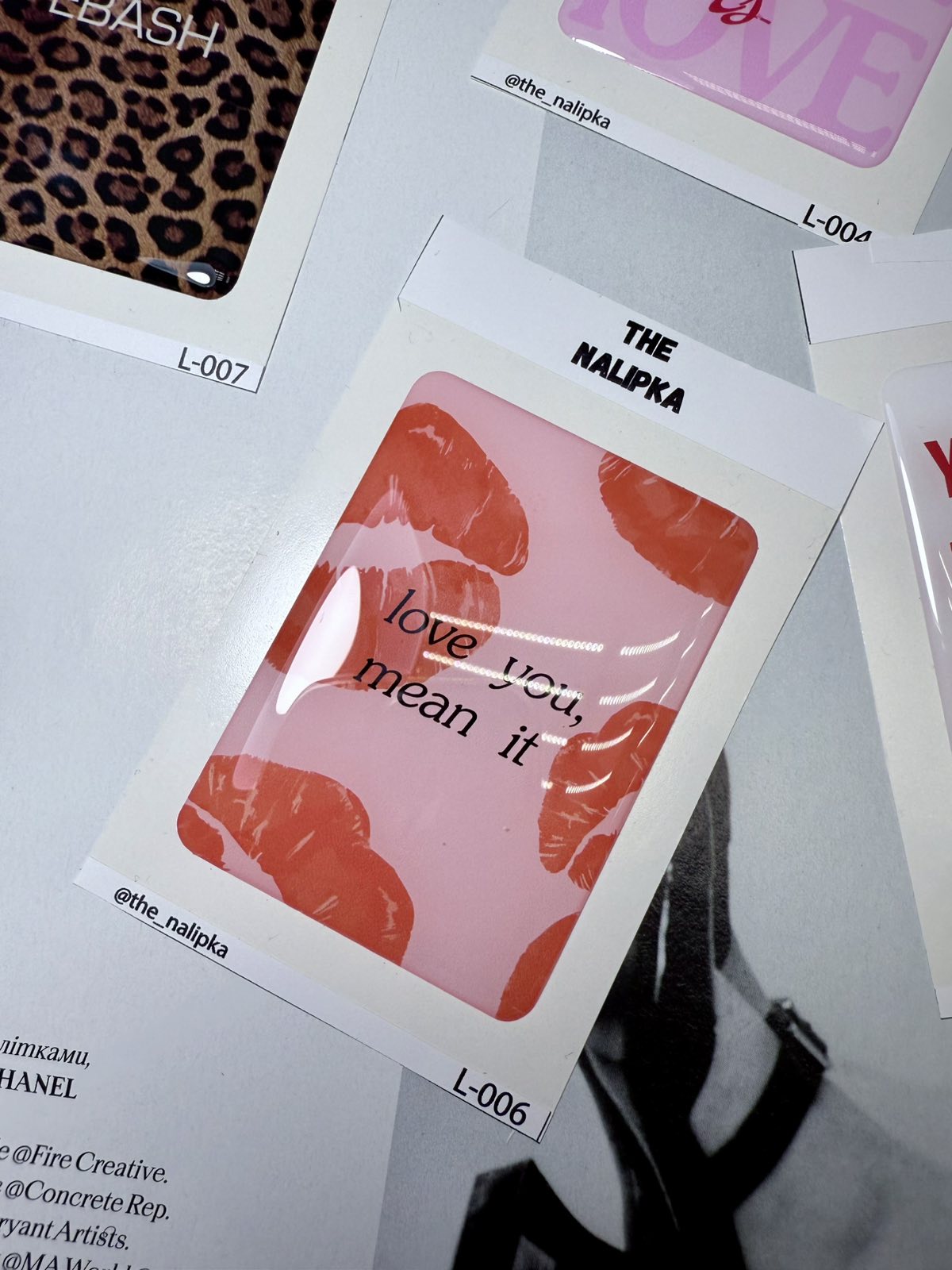 Coole selbstklebende 3D Aufkleber für Ihr Handy, Tablet, Notebook und Laptop L-006