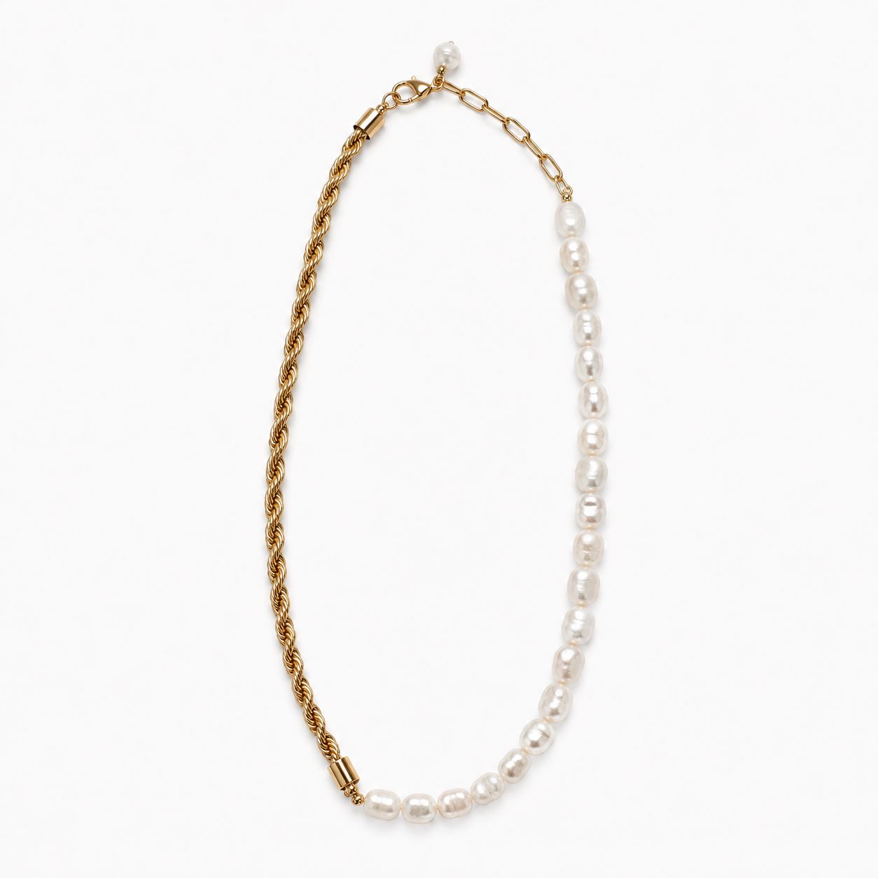 Stylish asymmetrical necklace in gold (fashion jewelry) 6