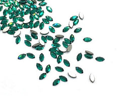 Rhinestones '2200 Emerald' 20 pieces (4mm x 2mm) from Swarovski