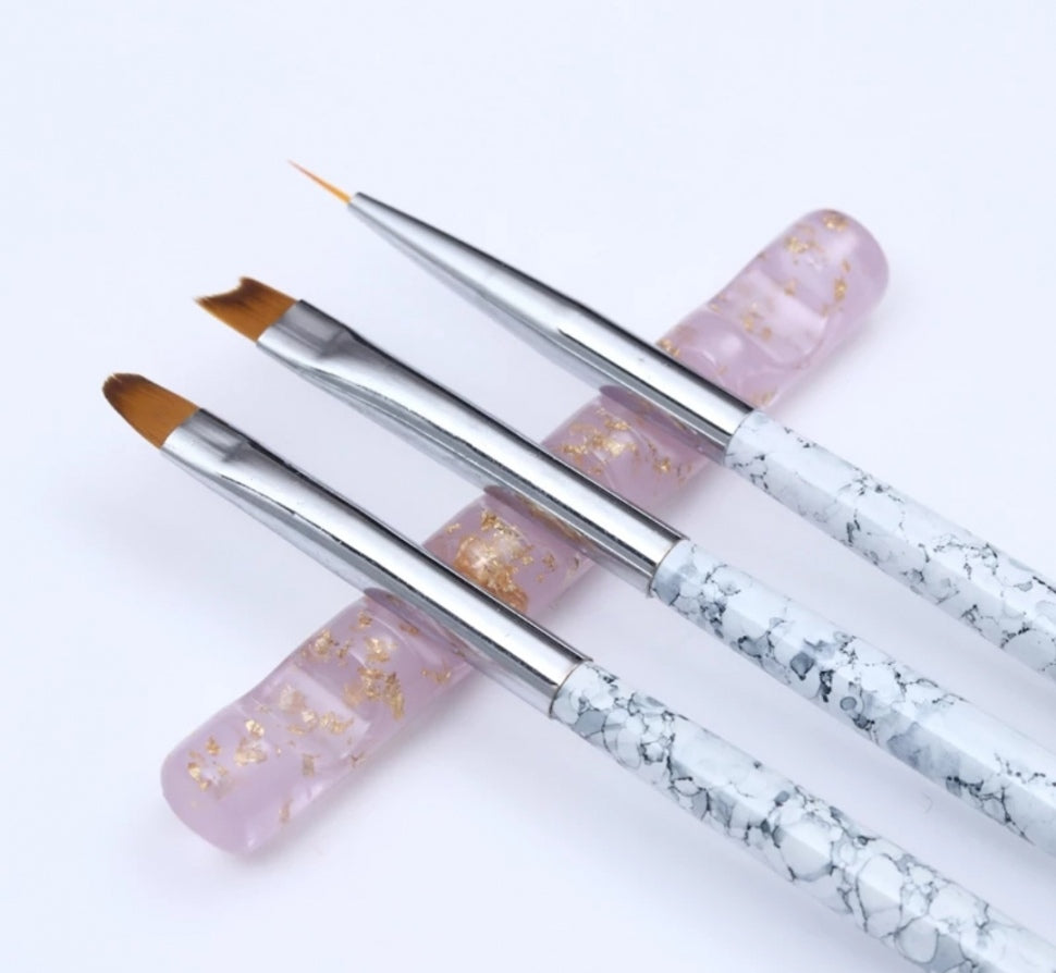 brush holder with gold flakes