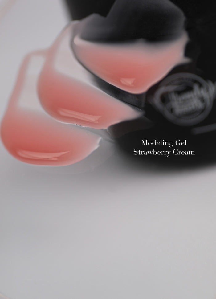 Gel modellante autopulente in 7 tonalità di Trendy Nails (15-50ml)