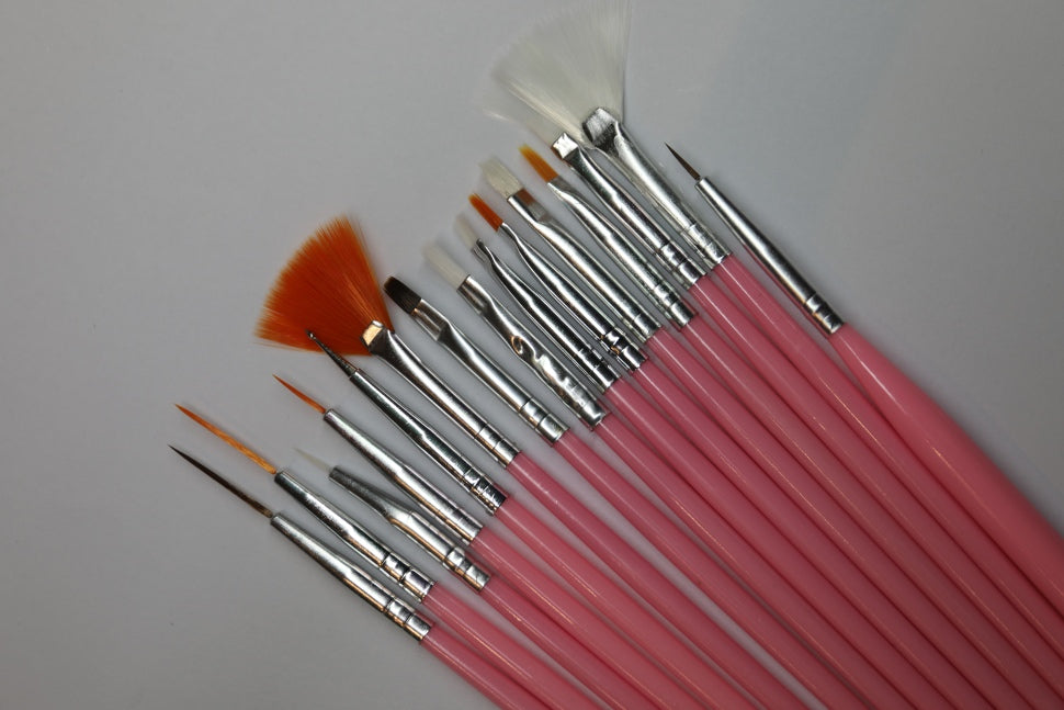 Brush set for various nail art applications and modeling (15 pcs.)