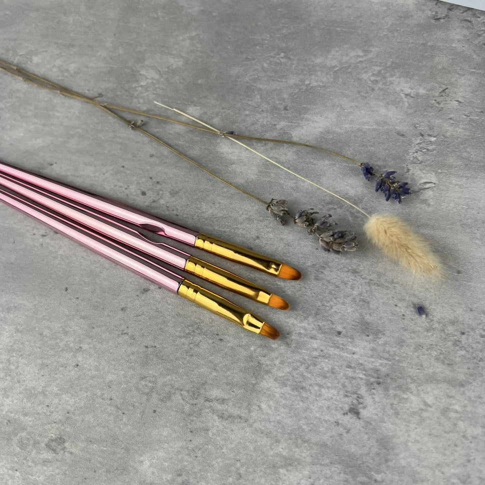 Set di pennelli per modellazione metallica rosa