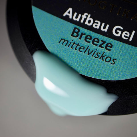 Gel auto livellante per ricostruzione 5-50ml (viscosità media) di NOGTIIKA 'Breeze'