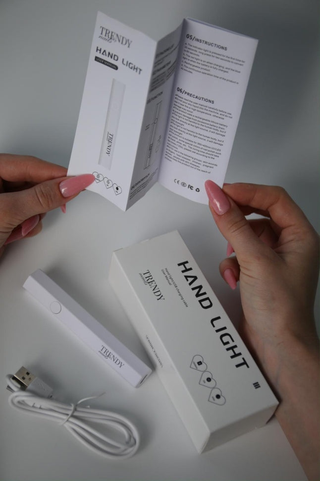 Lampada LED per una facile asciugatura di dual tips o nail art di Trendy Nails
