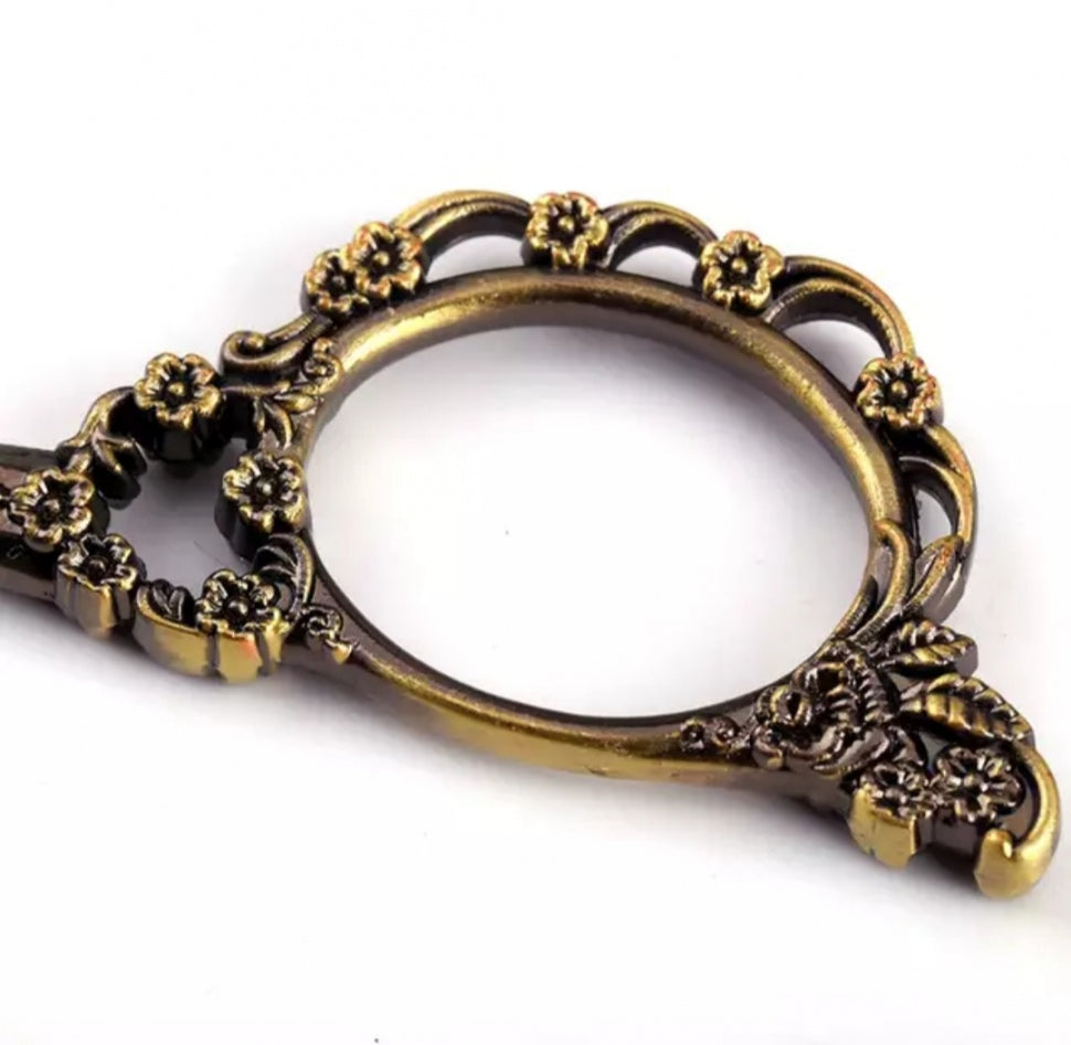 universal scissors gold or bronze